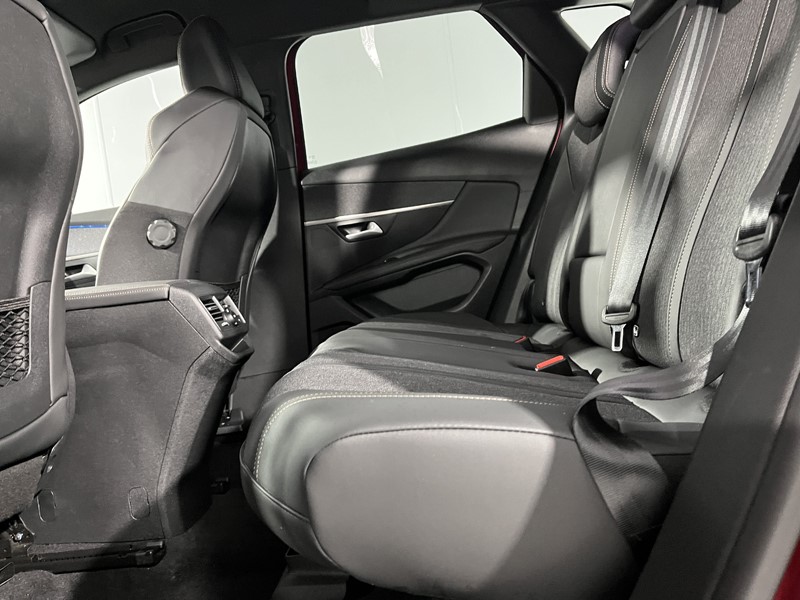 2021 (21) PEUGEOT 3008 1.2 PureTech GT Line 5dr EAT8 5522227