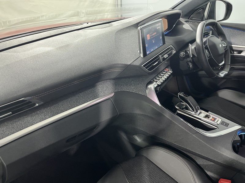2021 (21) PEUGEOT 3008 1.2 PureTech GT Line 5dr EAT8 5522202