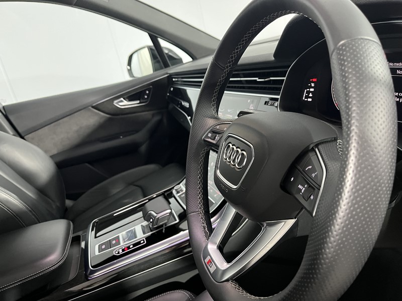 2022 (72) AUDI Q7 55 TFSI Quattro Black Edition 5dr Tiptronic 5522467
