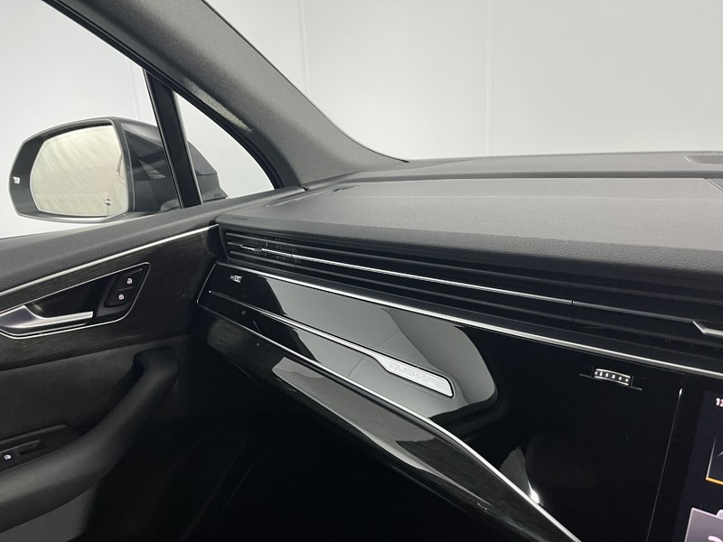 2022 (72) AUDI Q7 55 TFSI Quattro Black Edition 5dr Tiptronic 5522471
