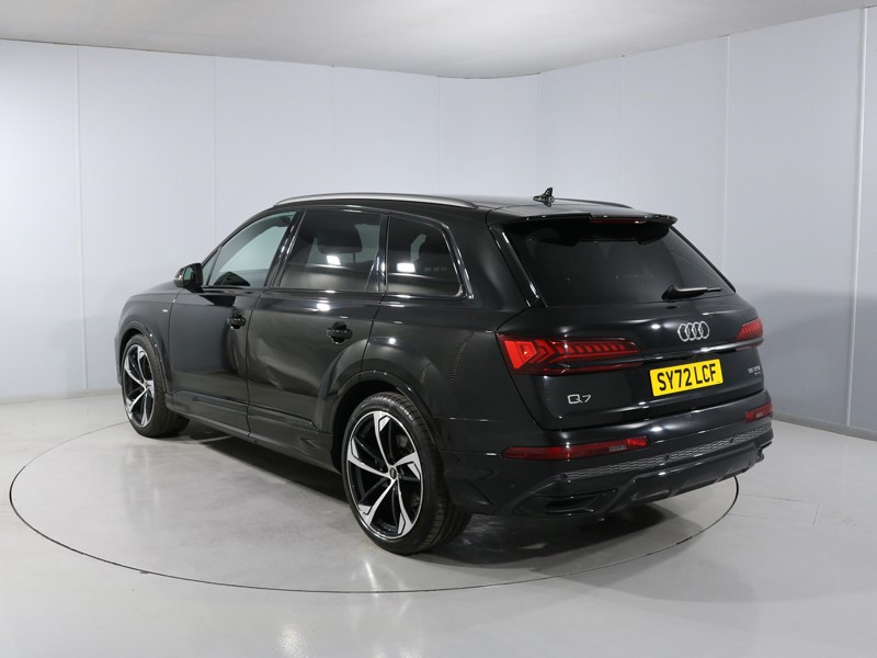 2022 (72) AUDI Q7 55 TFSI Quattro Black Edition 5dr Tiptronic 1