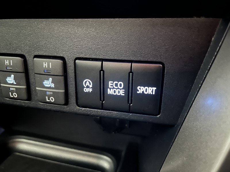 2017 (66) TOYOTA RAV4 2.0 V-matic Excel TSS 5dr CVT 5540004