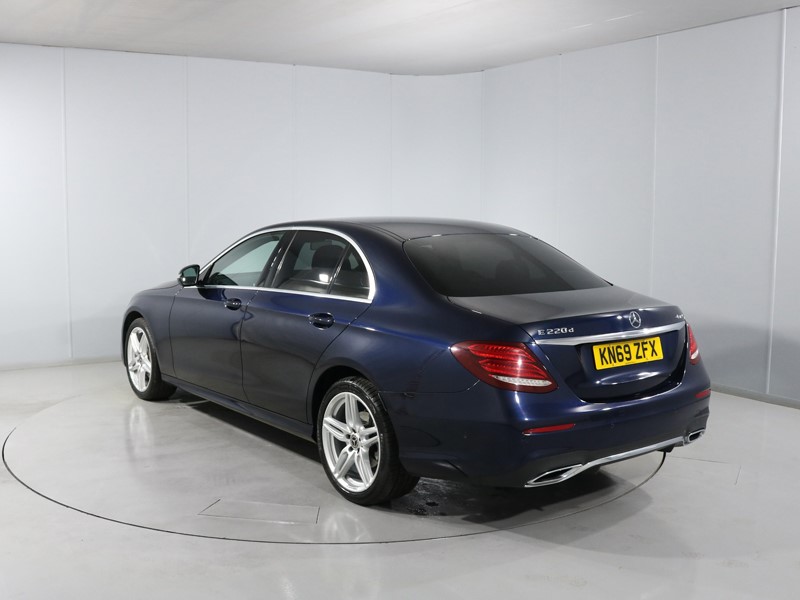 2019 (69) MERCEDES-BENZ E CLASS E220d 4Matic AMG Line 4dr 9G-Tronic 5587396