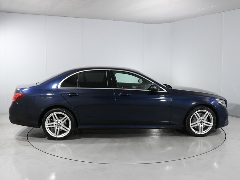 2019 (69) MERCEDES-BENZ E CLASS E220d 4Matic AMG Line 4dr 9G-Tronic 5587397