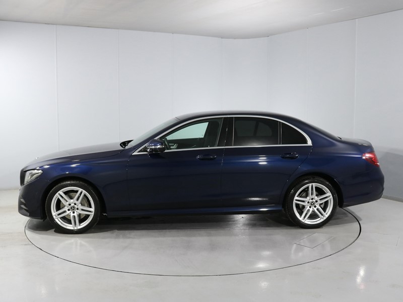 2019 (69) MERCEDES-BENZ E CLASS E220d 4Matic AMG Line 4dr 9G-Tronic 5587438