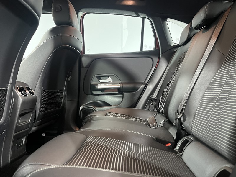 2021 (21) MERCEDES-BENZ GLA 200 Sport Executive 5dr Auto 5543924