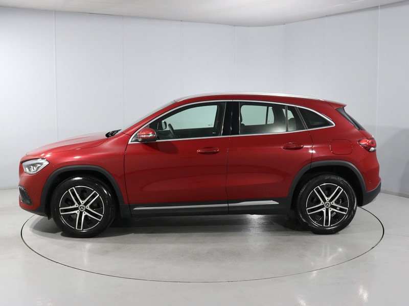 2021 (21) MERCEDES-BENZ GLA 200 Sport Executive 5dr Auto 5543934