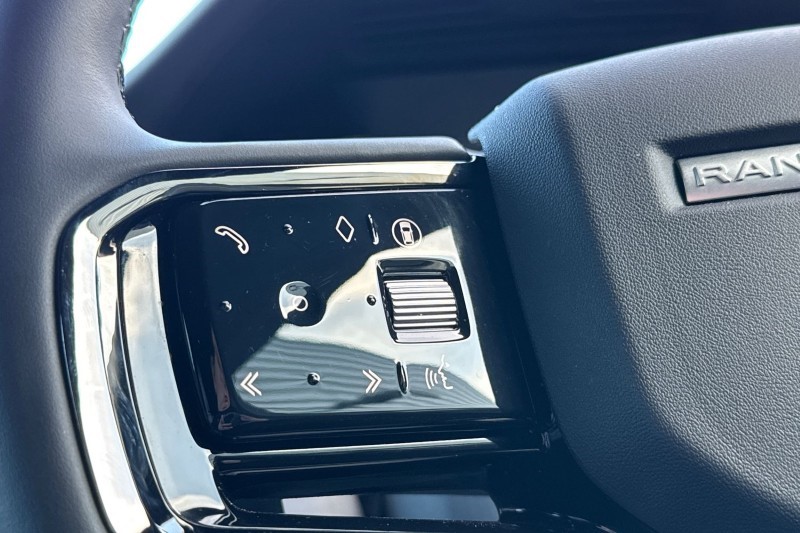2025 (25) LAND ROVER RANGE ROVER EVOQUE 2.0 D165 S 5dr Auto 4960682