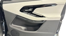2025 (25) LAND ROVER RANGE ROVER EVOQUE 2.0 D165 S 5dr Auto 4960676