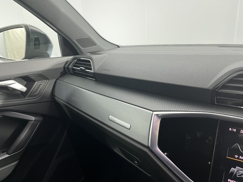 2021 (70) AUDI Q3 35 TDI S Line 5dr S Tronic 5539956