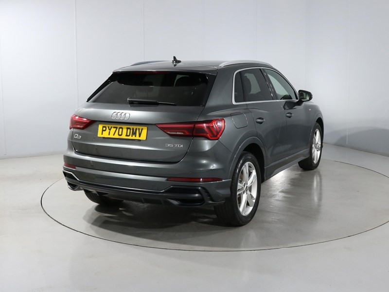 2021 (70) AUDI Q3 35 TDI S Line 5dr S Tronic 5539973