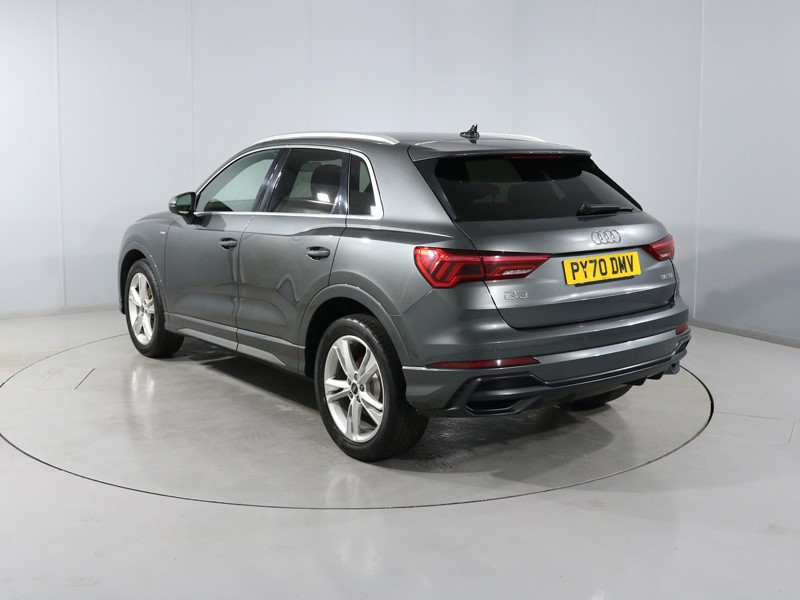 2021 (70) AUDI Q3 35 TDI S Line 5dr S Tronic 1