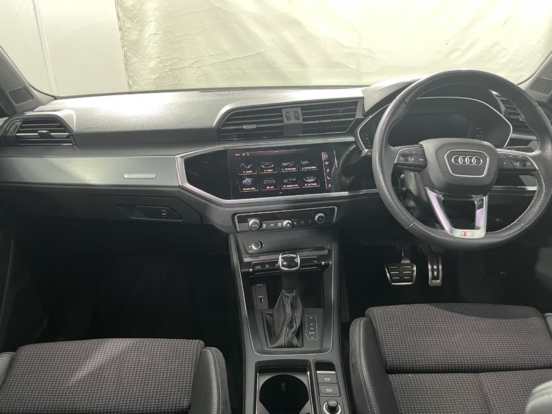2021 (70) AUDI Q3 35 TDI S Line 5dr S Tronic 5539935