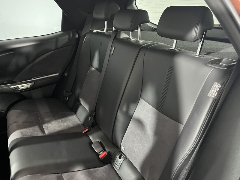 2024 (24) LEXUS LBX 1.5 Takumi 5dr E-CVT 5556470