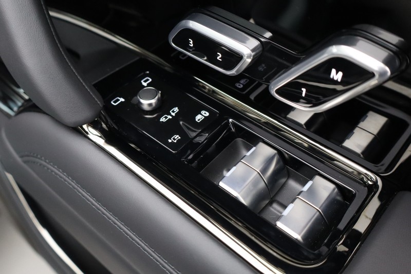  LAND ROVER RANGE ROVER SPORT 4.4 P635 V8 SV 5dr Auto 5238503