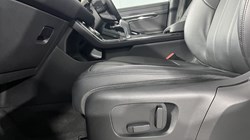 2020 (70) LAND ROVER RANGE ROVER EVOQUE 2.0 D180 S 5dr Auto 5556409