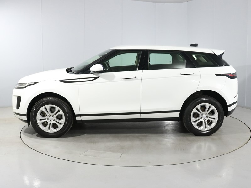 2020 (70) LAND ROVER RANGE ROVER EVOQUE 2.0 D180 S 5dr Auto 5556421