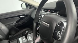 2020 (70) LAND ROVER RANGE ROVER EVOQUE 2.0 D180 S 5dr Auto 5556399