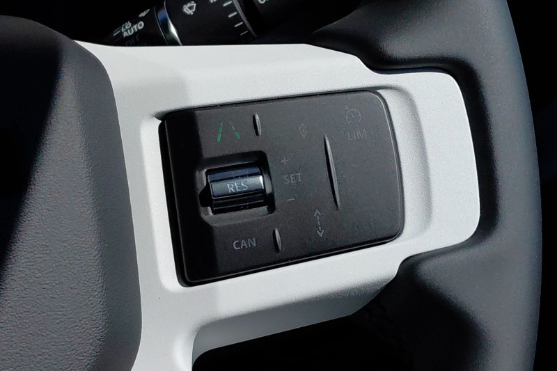  LAND ROVER DEFENDER 3.0 D250 X-Dynamic SE 110 5dr Auto 5329141