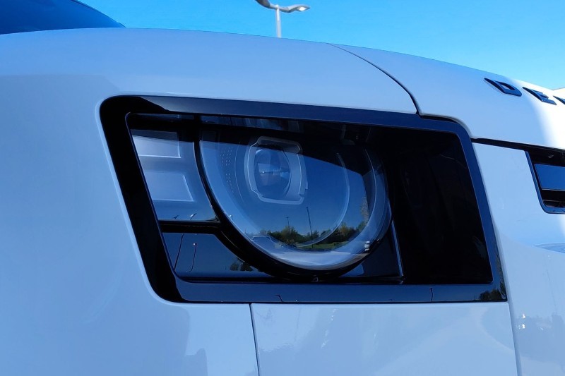  LAND ROVER DEFENDER 3.0 D250 X-Dynamic SE 110 5dr Auto 5329131