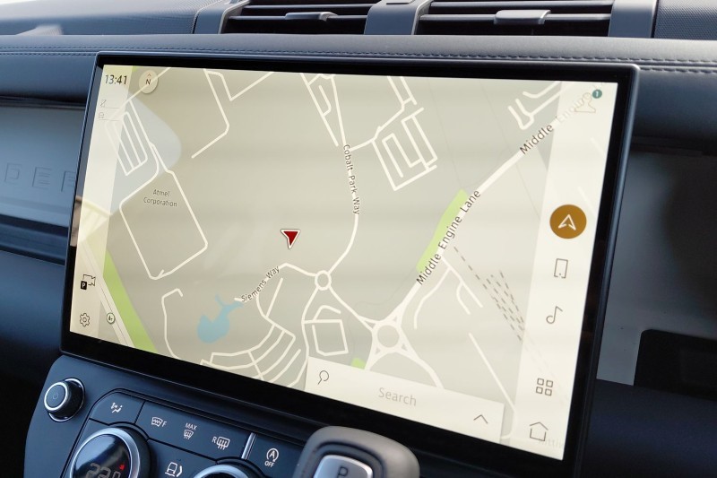  LAND ROVER DEFENDER 3.0 D250 X-Dynamic SE 110 5dr Auto 5329125