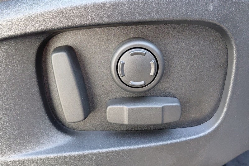  LAND ROVER DEFENDER 3.0 D250 X-Dynamic SE 110 5dr Auto 5329137