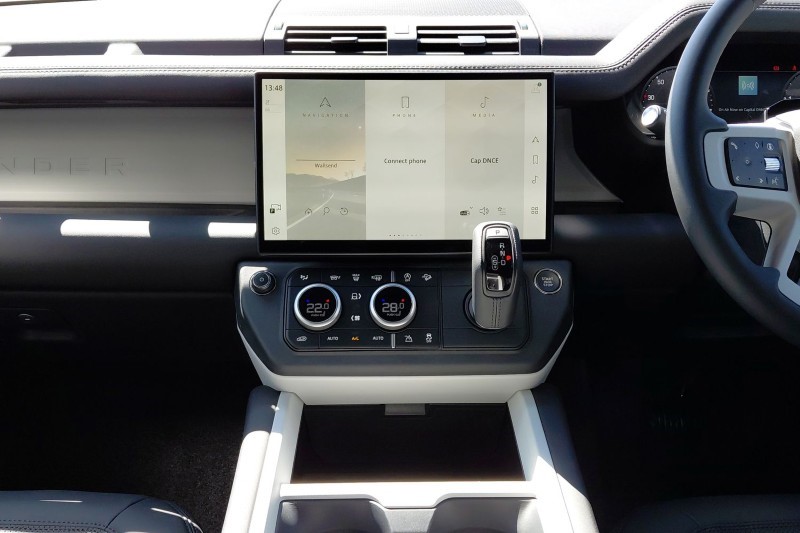  LAND ROVER DEFENDER 3.0 D250 X-Dynamic SE 110 5dr Auto 5329128