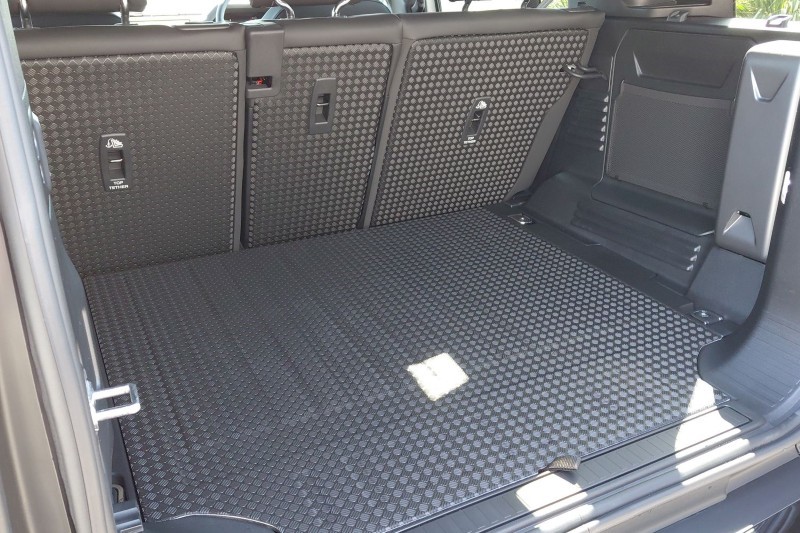  LAND ROVER DEFENDER 3.0 D250 X-Dynamic SE 110 5dr Auto 5329149