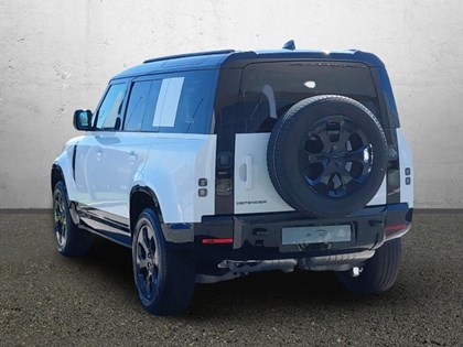 LAND ROVER DEFENDER 3.0 D250 X-Dynamic SE 110 5dr Auto