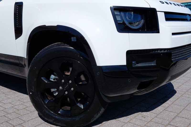  LAND ROVER DEFENDER 3.0 D250 X-Dynamic SE 110 5dr Auto 5329151