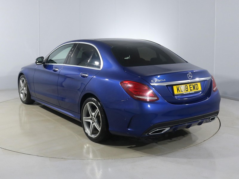 2018 (18) MERCEDES-BENZ C CLASS C250d AMG Line Premium Plus 4dr 9G-Tronic 5554070