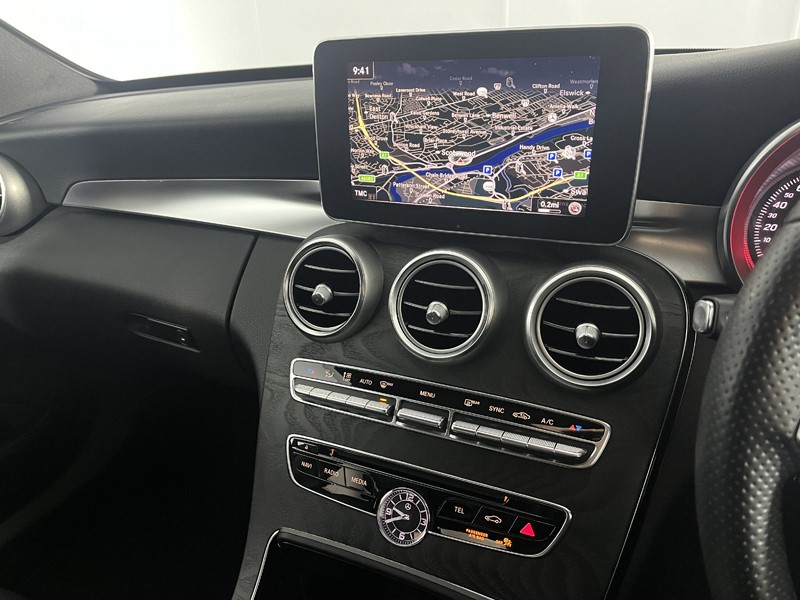 2018 (18) MERCEDES-BENZ C CLASS C250d AMG Line Premium Plus 4dr 9G-Tronic 5554076