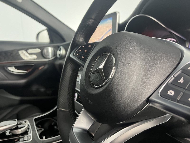 2018 (18) MERCEDES-BENZ C CLASS C250d AMG Line Premium Plus 4dr 9G-Tronic 5554091
