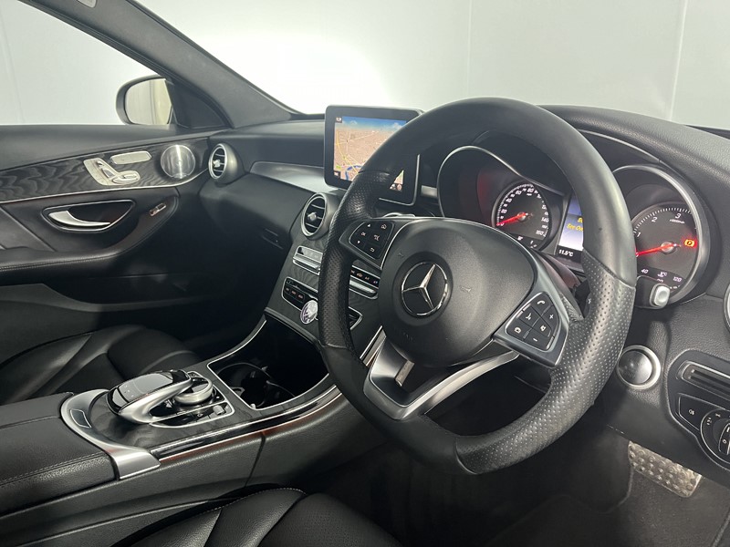 2018 (18) MERCEDES-BENZ C CLASS C250d AMG Line Premium Plus 4dr 9G-Tronic 5554074