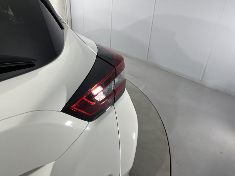 2022 (72) NISSAN JUKE 1.6 Hybrid N-Connecta 5dr Auto 5578090