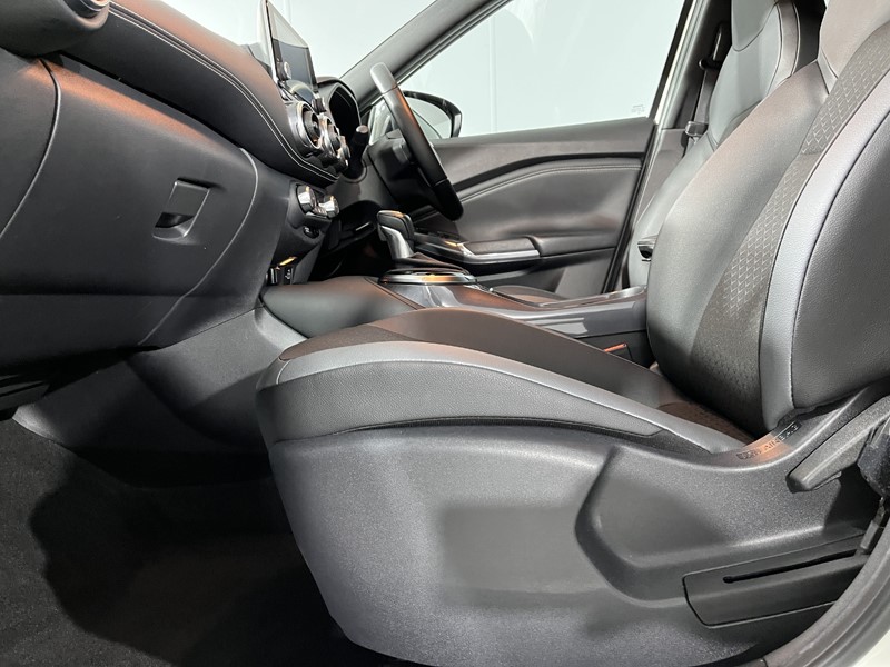 2022 (72) NISSAN JUKE 1.6 Hybrid N-Connecta 5dr Auto 5578084