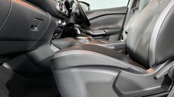 2022 (72) NISSAN JUKE 1.6 Hybrid N-Connecta 5dr Auto 5578084