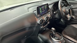 2022 (72) NISSAN JUKE 1.6 Hybrid N-Connecta 5dr Auto 5578060