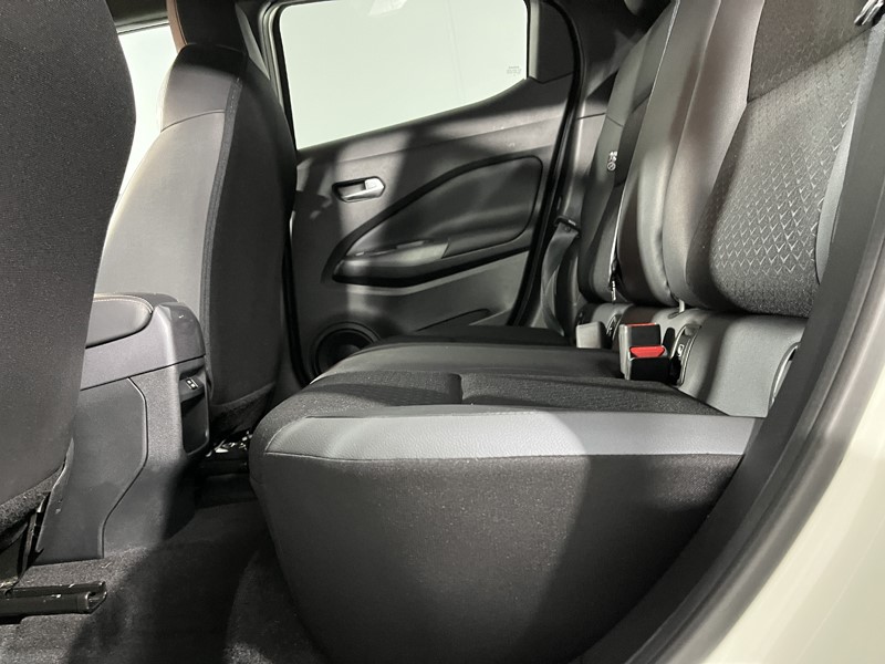 2022 (72) NISSAN JUKE 1.6 Hybrid N-Connecta 5dr Auto 5578085