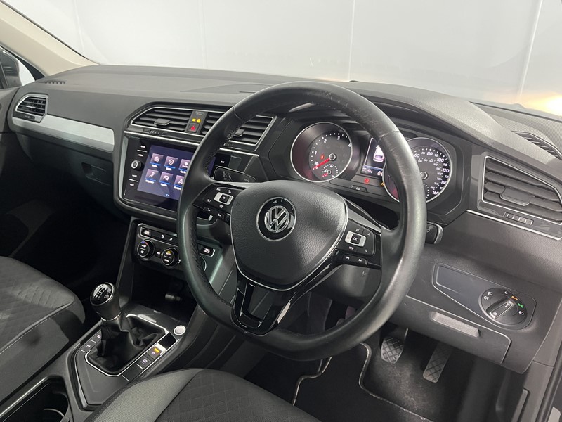 2019 (19) VOLKSWAGEN TIGUAN 2.0 TDi 150 Match 5dr 5710576