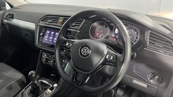 2019 (19) VOLKSWAGEN TIGUAN 2.0 TDi 150 Match 5dr 5710576