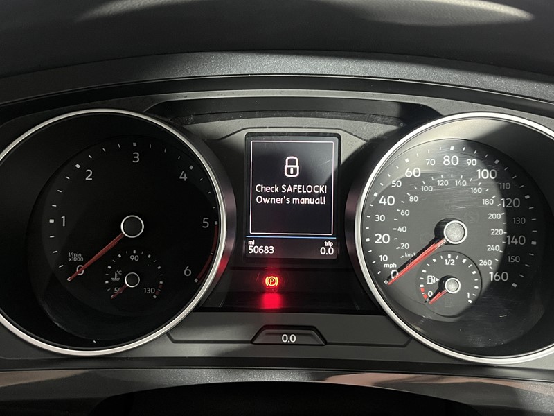 2019 (19) VOLKSWAGEN TIGUAN 2.0 TDi 150 Match 5dr 5710579
