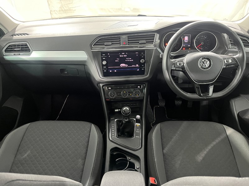 2019 (19) VOLKSWAGEN TIGUAN 2.0 TDi 150 Match 5dr 5710574