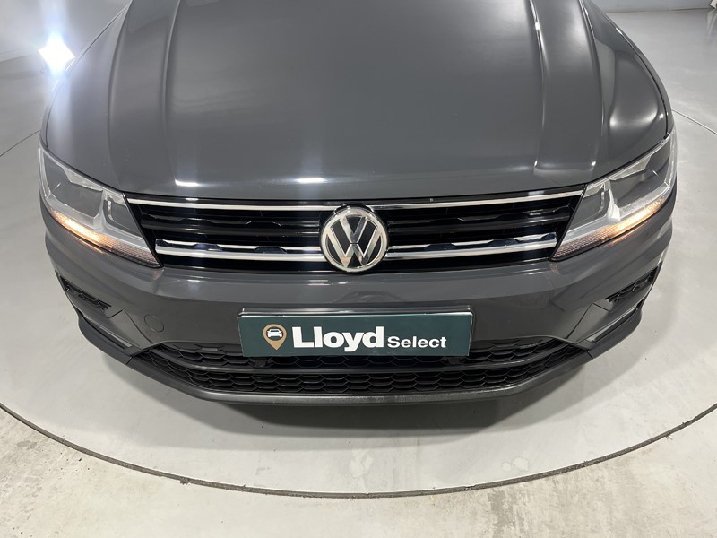 2019 (19) VOLKSWAGEN TIGUAN 2.0 TDi 150 Match 5dr 5710607