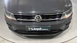 2019 (19) VOLKSWAGEN TIGUAN 2.0 TDi 150 Match 5dr 5710607