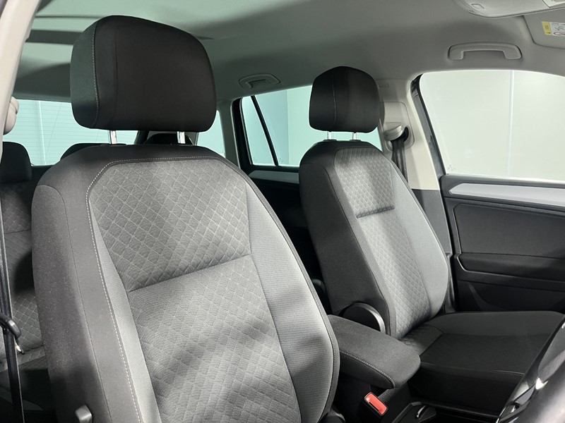 2019 (19) VOLKSWAGEN TIGUAN 2.0 TDi 150 Match 5dr 5710581