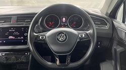 2019 (19) VOLKSWAGEN TIGUAN 2.0 TDi 150 Match 5dr 5710575