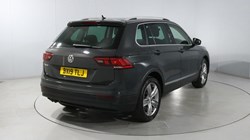 2019 (19) VOLKSWAGEN TIGUAN 2.0 TDi 150 Match 5dr 5710612