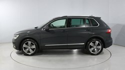 2019 (19) VOLKSWAGEN TIGUAN 2.0 TDi 150 Match 5dr 5710613