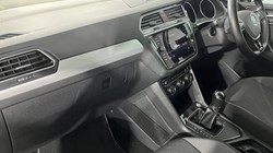 2019 (19) VOLKSWAGEN TIGUAN 2.0 TDi 150 Match 5dr 5710577
